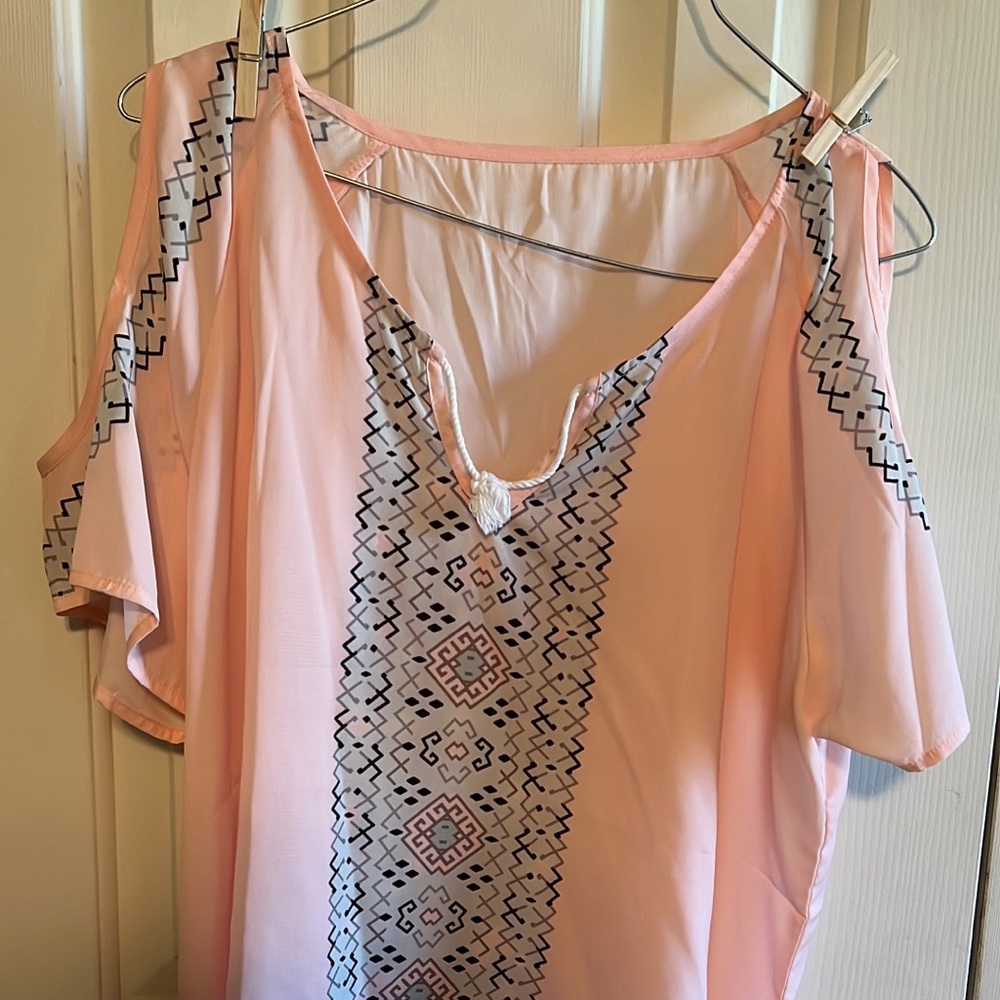Cold shoulder top